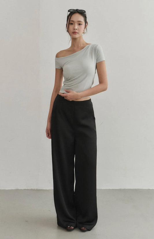 Silky Drapey Wide-Leg Trousers<br/>絲感垂墜寬褲