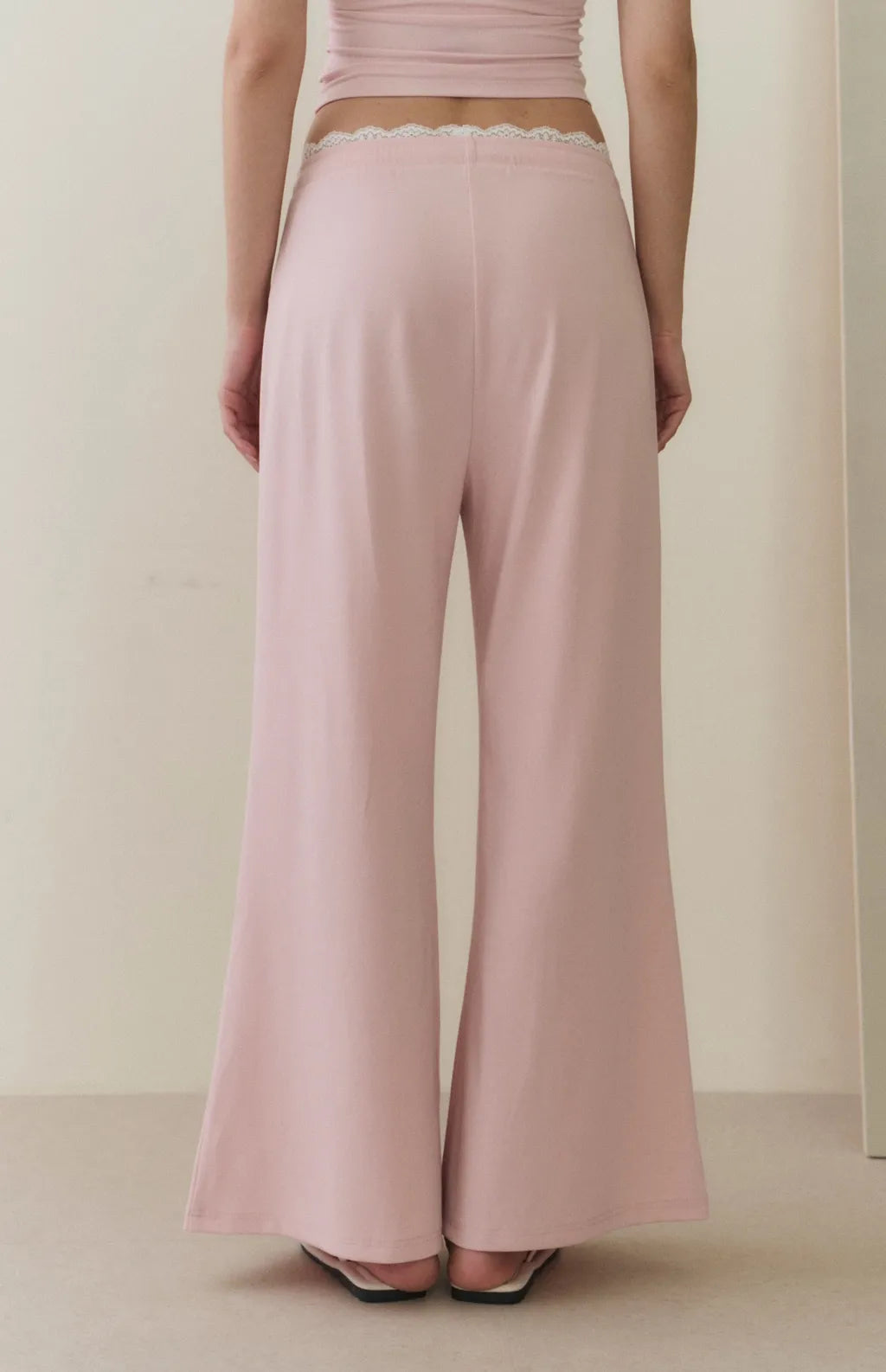 Lace-Trim Drawstring Wide-Leg Pants<br/>蕾絲滾邊抽繩寬褲
