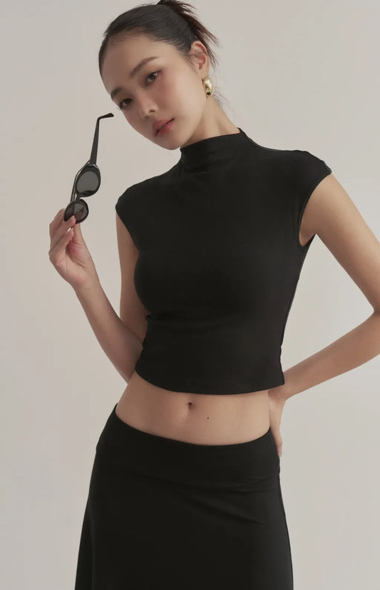Soft Ribbed Mock-Neck Cap-Sleeve Crop Bra Top<br/>柔彈羅紋高領包肩Bra Top