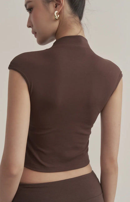 Soft Ribbed Mock-Neck Cap-Sleeve Crop Bra Top<br/>柔彈羅紋高領包肩Bra Top