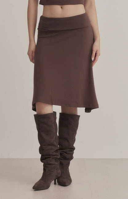 Asymmetric Flared Knit Midi Skirt<br/>不對稱傘擺中長裙