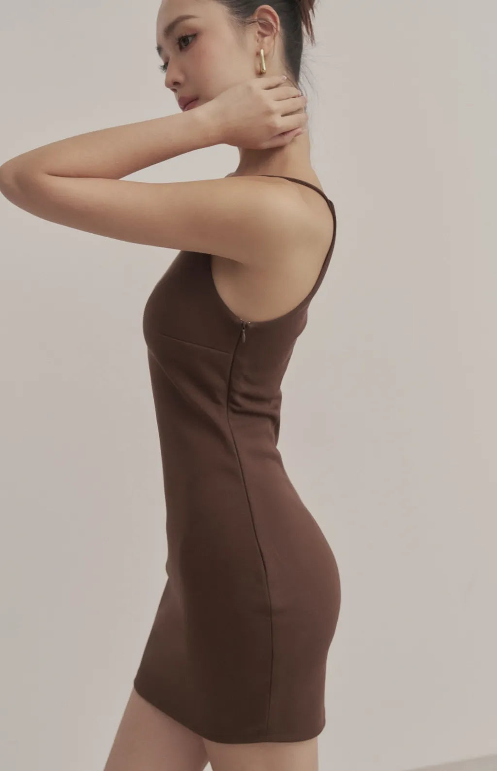 Structured Boat-Neck Bodycon Bra Dress<br/>挺版船型領包臀Bra Dress