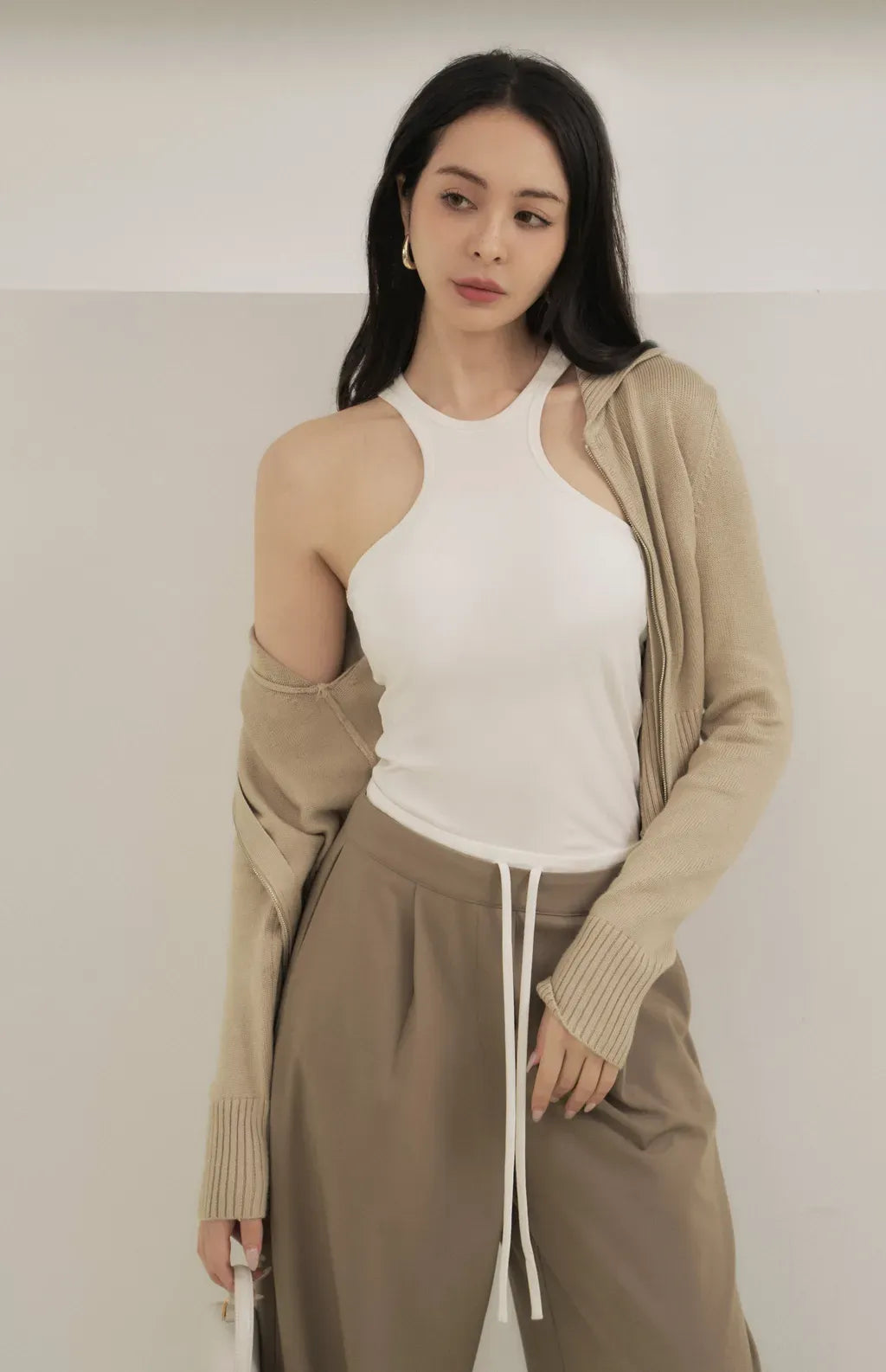 Drawstring Flared Chino<br/>抽繩撞色落地西裝褲