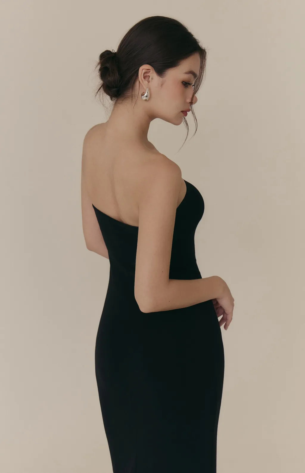 Cozy Wool-Blend Strapless Fishtail Bra Dress<br/>羊毛暖絨平口魚尾Bra Dress