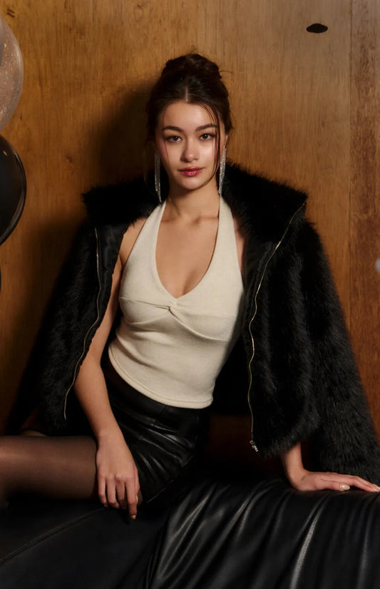 Sparkle Halter Twist-Front Bra Top<br/>細閃繞脖美胸扭結Bra Top