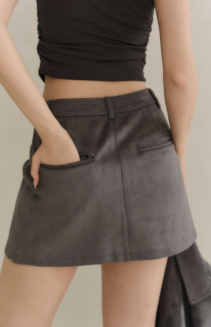 Minimal Suede A-Line Skort<br/>極簡A字麂皮短褲裙