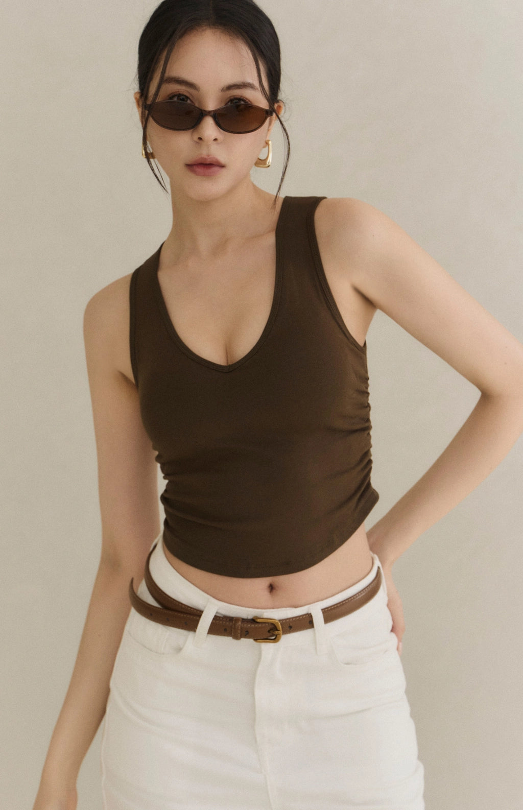 Wide Strap V-Neck Side-Ruched Sueded Bra Top<br/>寬肩V領側抓皺磨毛Bra Top
