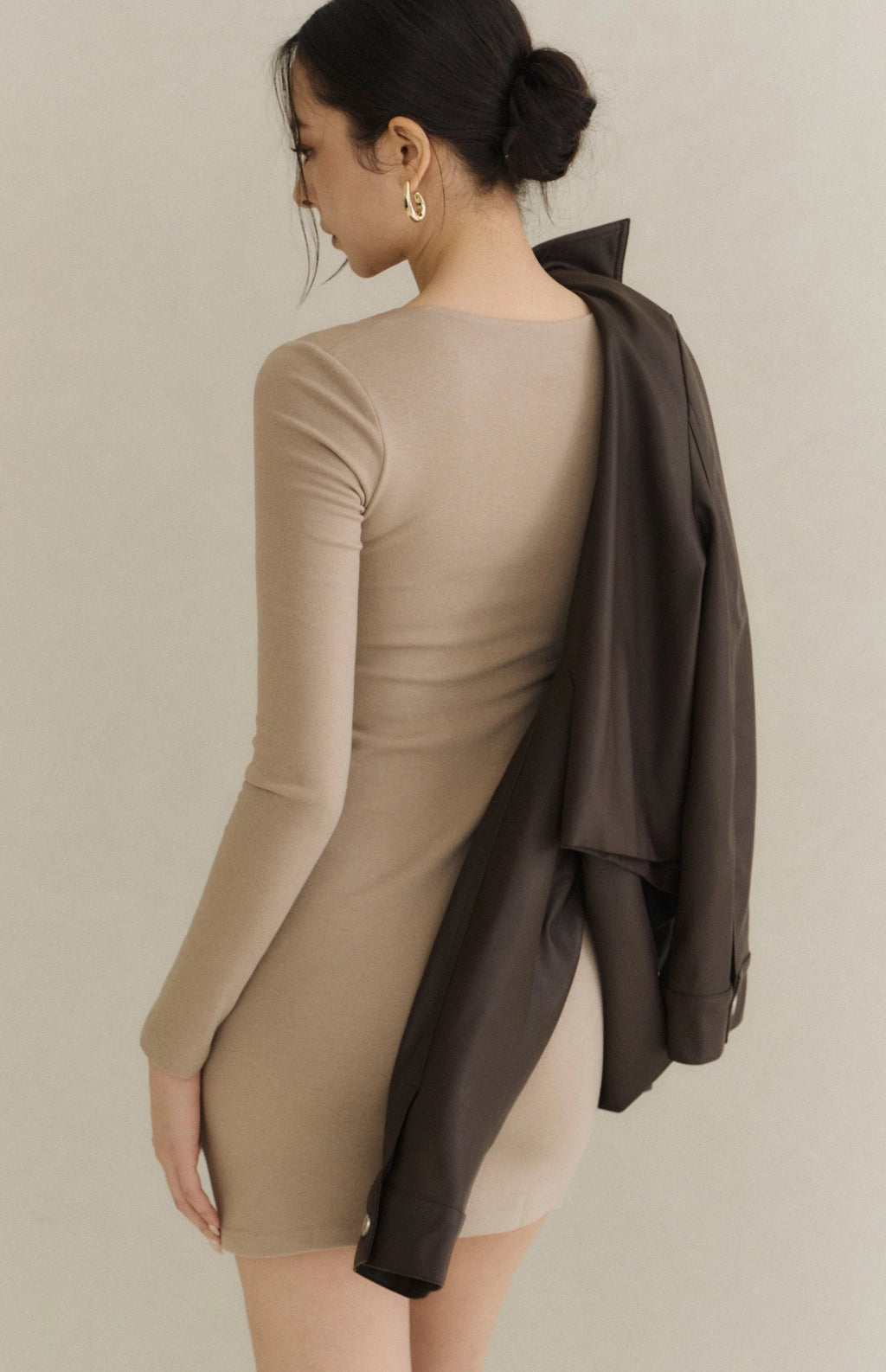 Tencel Strapless Ruched Long-Sleeve Bra Dress<br/>天絲美胸抓皺平口Bra Dress