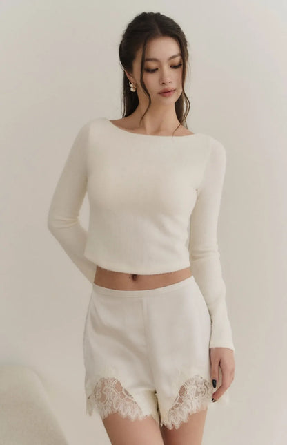 Satin Lace-Trim Elastic-Back Shorts<br/>質感緞面蕾絲後鬆緊短褲