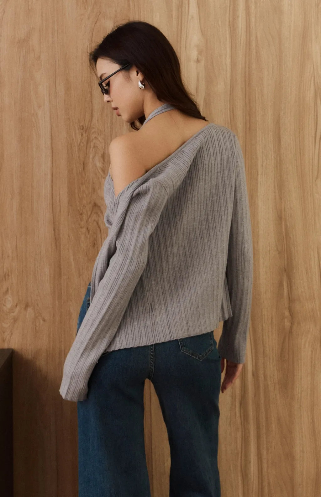 Ribbed Knit V-Neck Two-Way Zip Jacket<br/>針織坑條V領雙向拉鍊外套