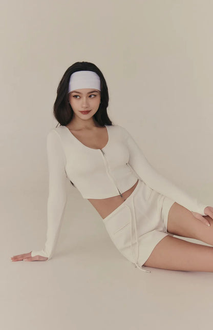 Cloud V-Neck Zip Long-Sleeve Bra Top<br/>雲感太空棉V領修身拉鍊長袖Bra Top