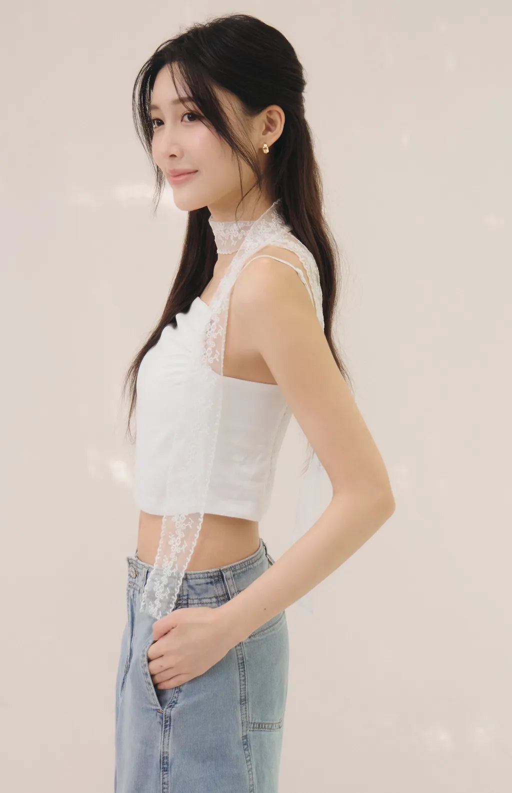 French Off-Shoulder Ruched Bra Top<br/>法式削肩抽皺Bra Top