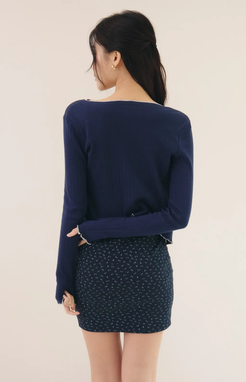Lace Trim Ribbed Knit Cardigan<br/>針織蕾絲花邊圓領開衫