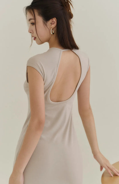 Minimal Open-Back Short-Sleeve Bra Dress<br/>極簡挖背短袖修身Bra Dress