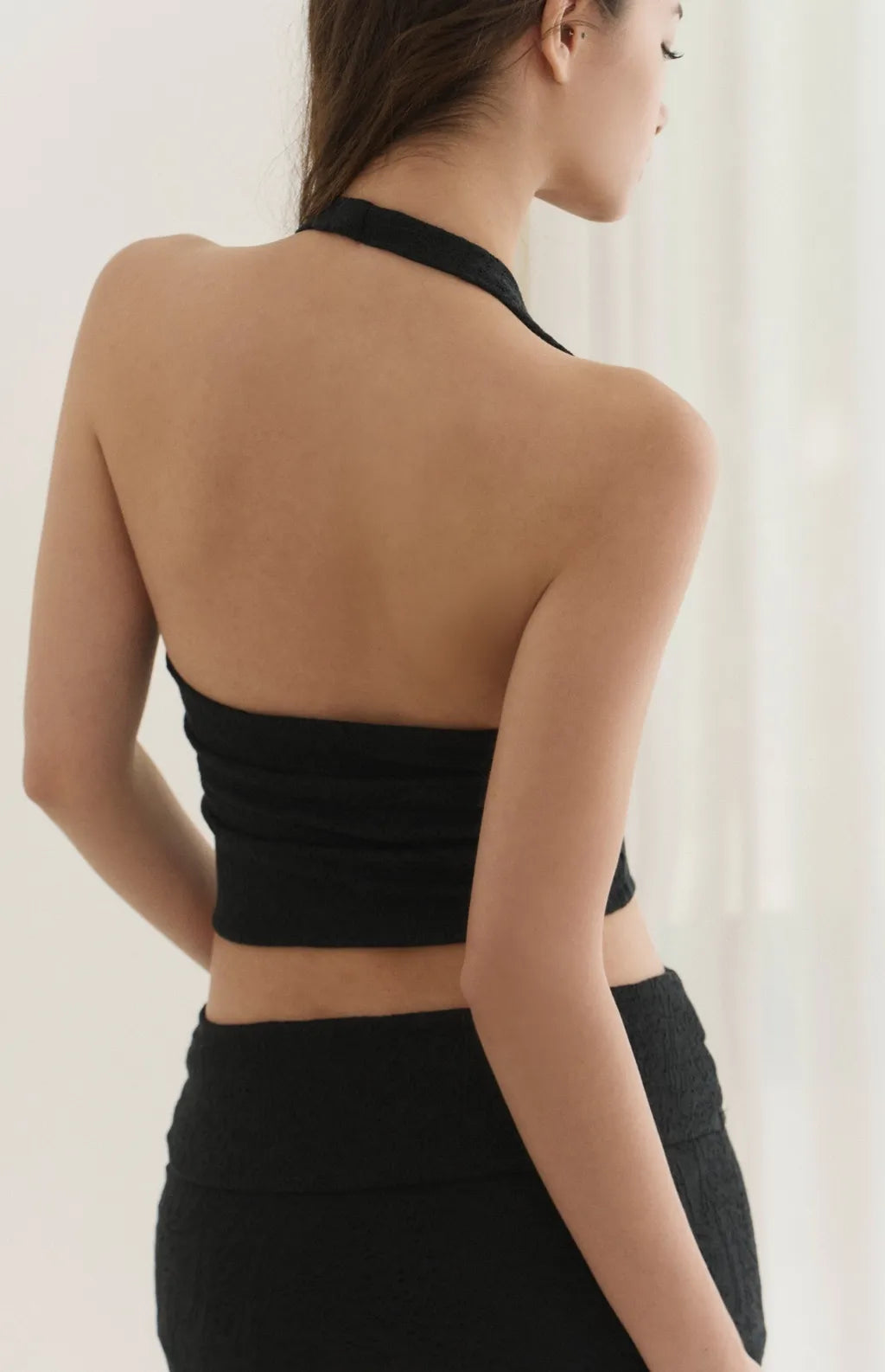 Lace Halter Plunge Bra Top<br/>蕾絲雕花繞脖V領泳衣