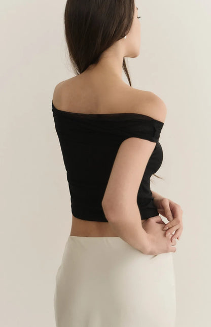 Sheer Gauze Off-Shoulder Bra Top<br/>透膚柔紗一字領Bra Top
