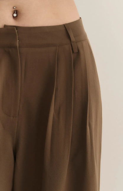 High-Waist Pleated Wide-Leg Suit Pants<br/>打褶寬版西裝褲