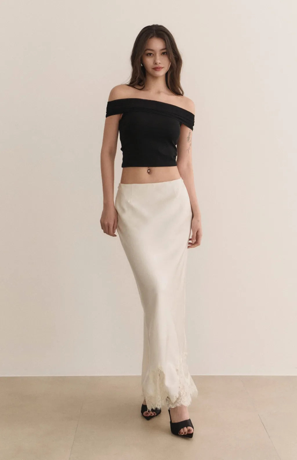 Satin Lace Trim Mermaid Maxi Skirt<br/>緞面蕾絲鑲邊魚尾裙