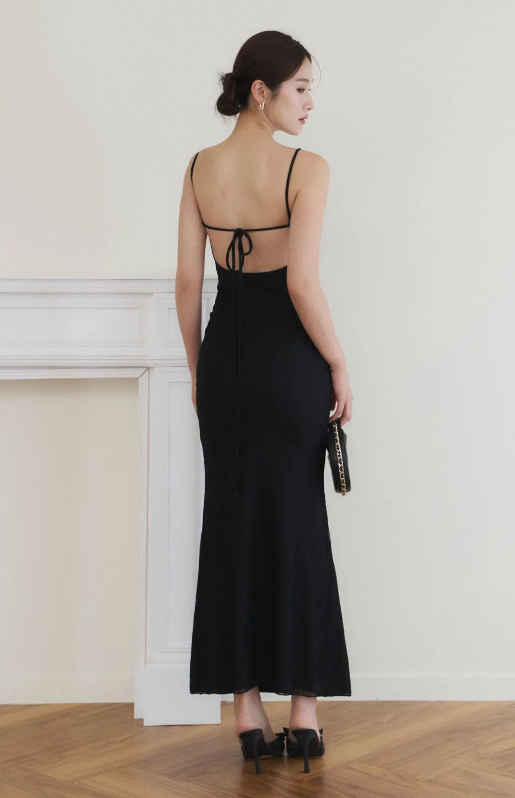 Lace V-Neck Tie-Back Maxi Bra Dress<br/>蕾絲V領美背綁帶Bra Dress