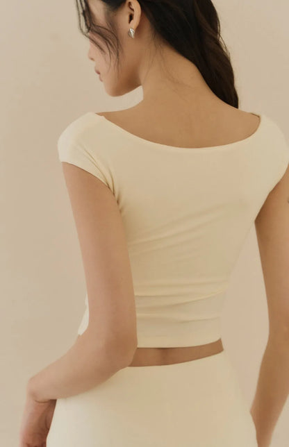 Boatneck Twist-Front Cutout Bra Top<br/>船型領扭結鏤空造型Bra Top