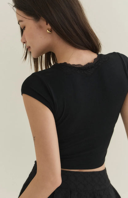 Lace-Trim Plunge Cap-Sleeve Bra Top<br/>蕾絲深V蓋袖Bra Top