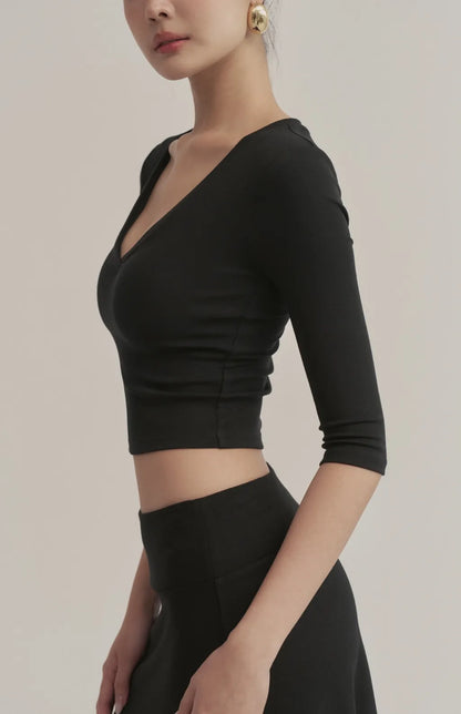 Ribbed V-Neck 3/4 Sleeve Crop Bra Top<br/>柔彈羅紋V領七分袖Bra Top