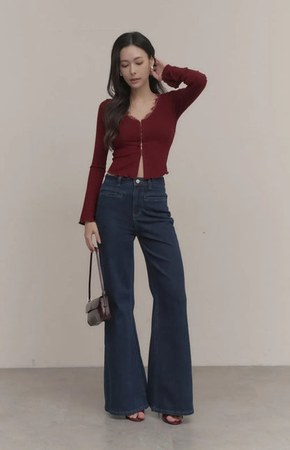 High-Waisted Welt-Pocket Flared Jeans<br/>高腰貼邊口袋牛仔喇叭褲