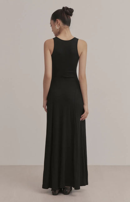 Square-Neck Ruched Maxi Bra Dress<br/>方領削肩抓皺修身Bra Dress