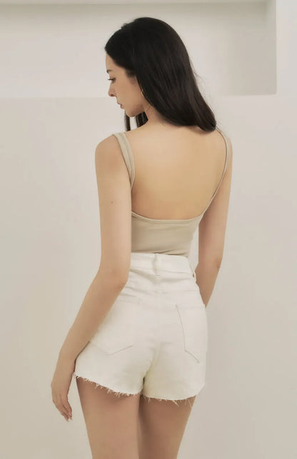 Raw Hem Denim Shorts<br/>簡約質感不收邊牛仔短褲