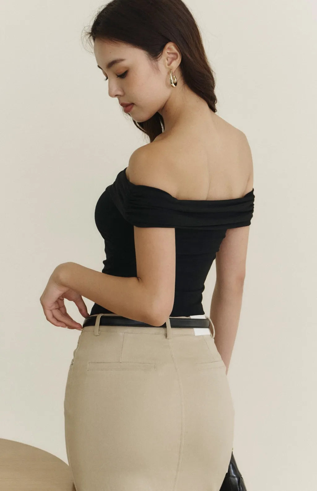 Modal Off-Shoulder Bra Top<br/>莫代爾一字領抓皺Bra Top By Beigy - Milu