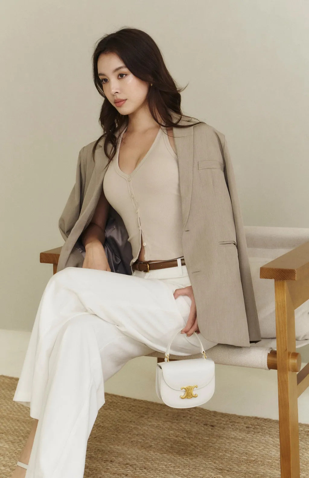 Front Button V-Neck Halter Bra Top<br/>繞脖V領排釦羅紋Bra Top By Beigy - Milu