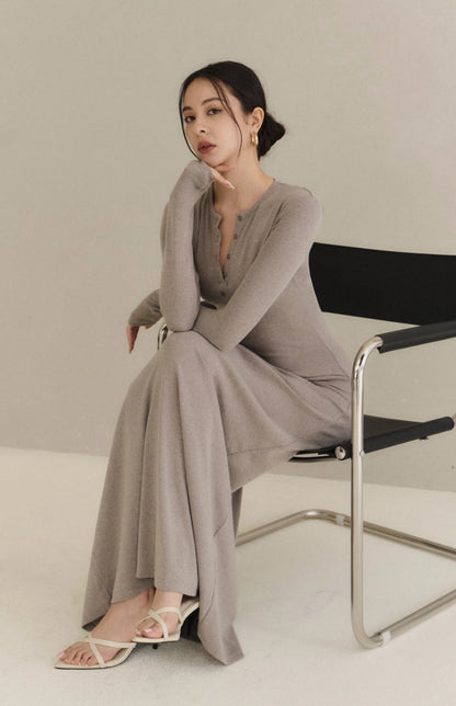 Modal Round-Neck Button A-Line Bra Dress<br/>莫代爾圓領排釦傘擺Bra Dress