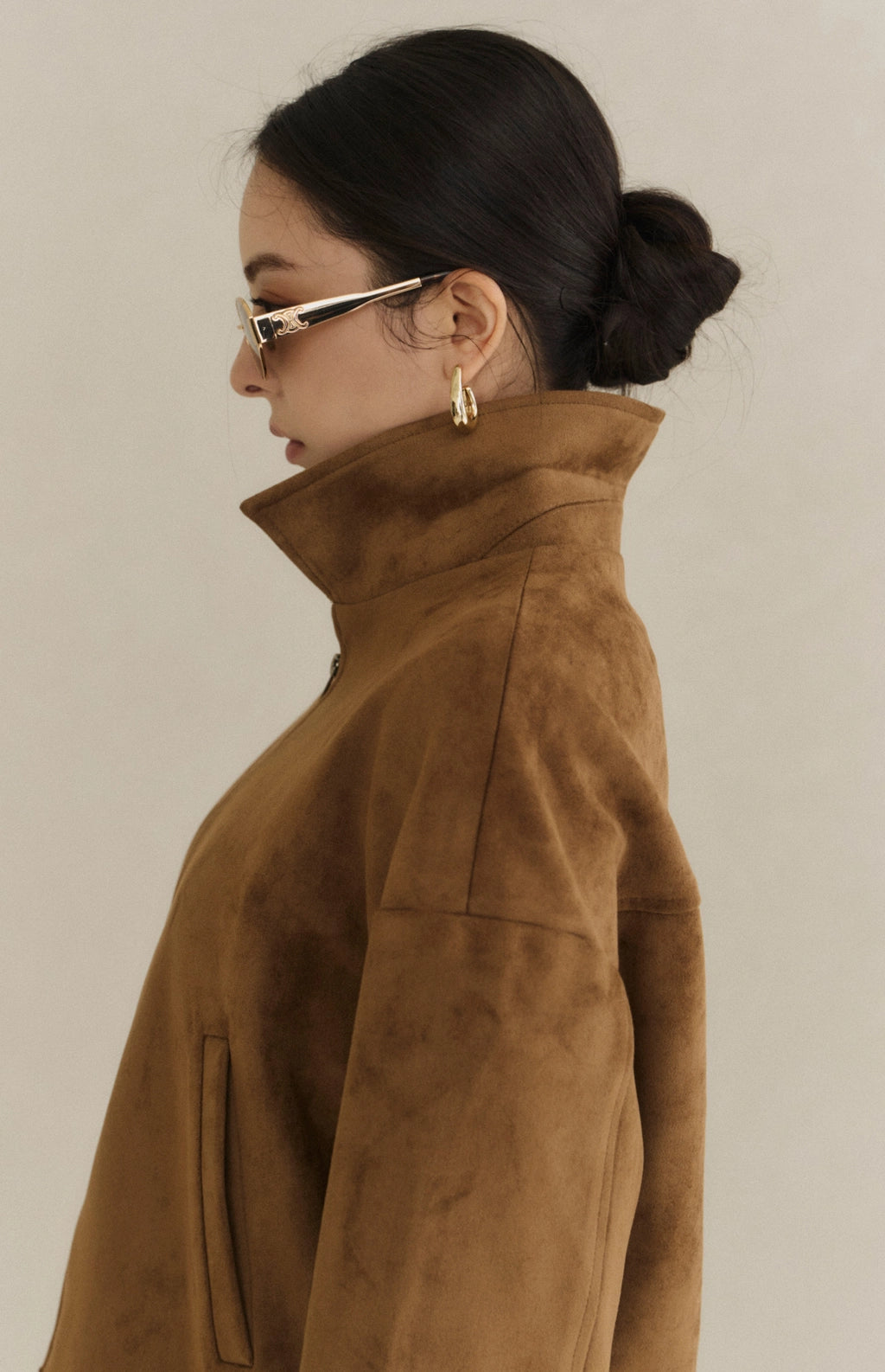 Minimal Suede Collared Zip Jacket<br/>極簡翻領麂皮外套