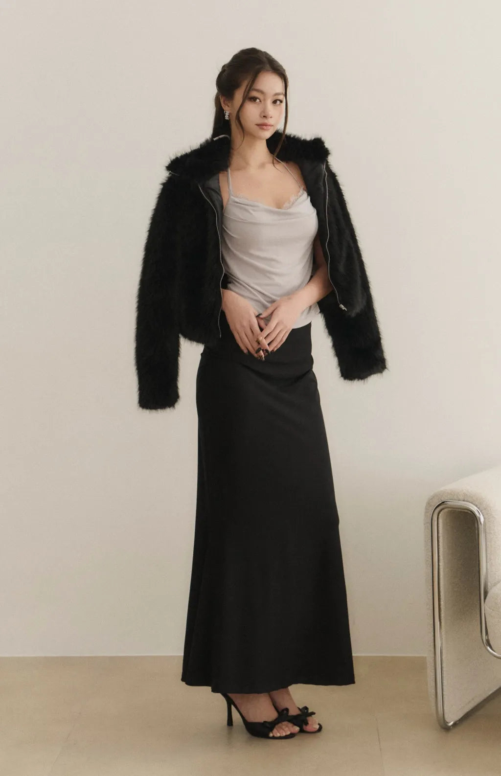 Ruched Lace Draped Tie-Front Bra Top<br/>抓皺蕾絲垂領綁帶Bra Top