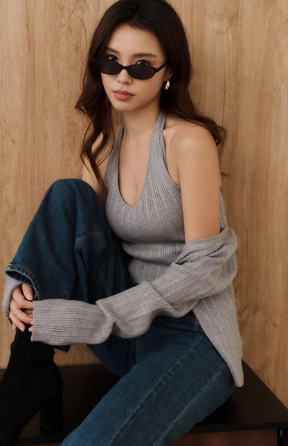 Ribbed Knit Halter V-Neck Bra Top<br/>針織坑條V領繞脖Bra Top