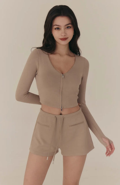 Cloud Drawstring A-Line Shorts<br/>雲感太空棉抽繩A字修身短褲