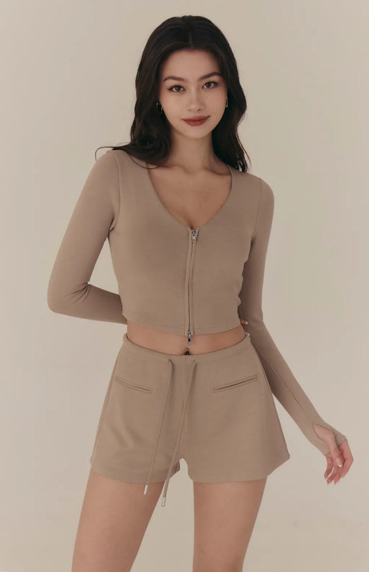 Cloud Drawstring A-Line Shorts<br/>雲感太空棉抽繩A字修身短褲