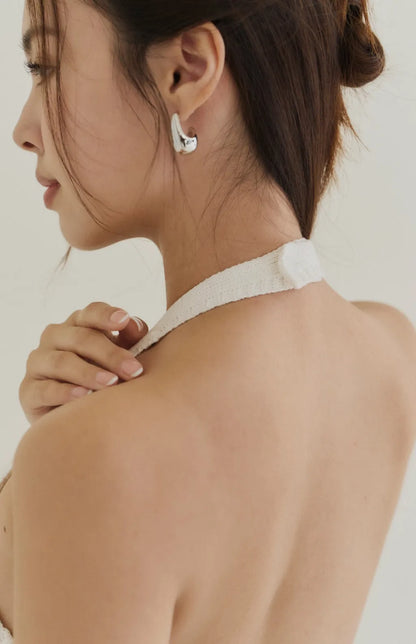 Deep V Cable Knit Halter Button Bra Top<br/>深Ｖ麻花繞脖排釦Bra Top