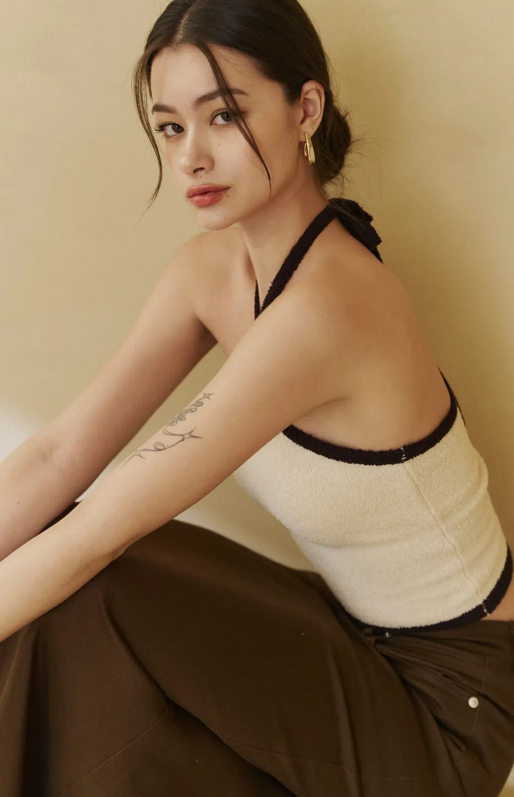 Contrast Knit Halter Bra Top<br/>慵懶法式撞色針織Bra Top
