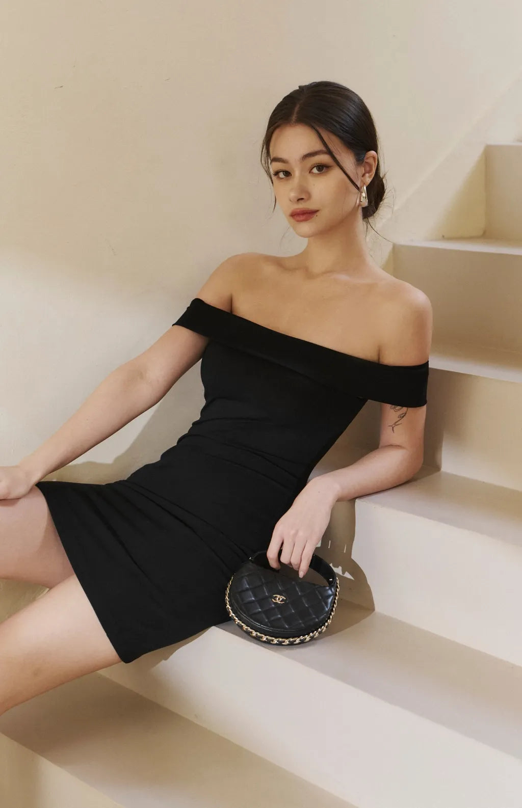 French Off-Shoulder Bodycon Mini Bra Dress<br/>法式一字領包臀Bra Dress