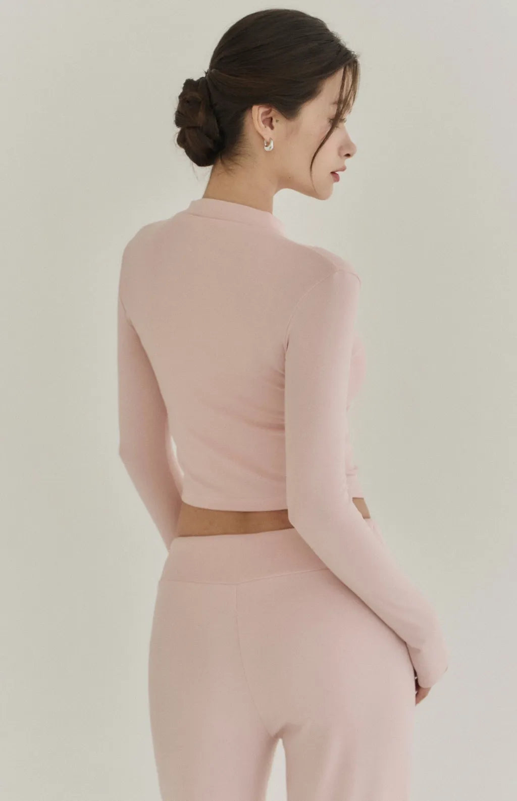 Modal Stand Collar Zip Crop Jacket<br/>莫代爾親柔感立領外套