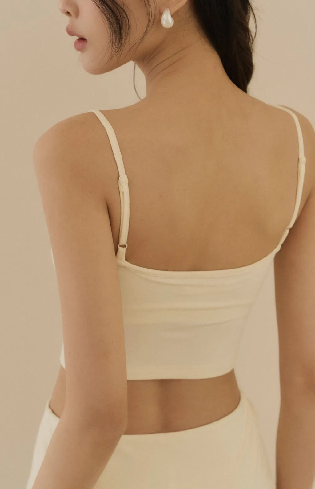 Lace-Trim V-Neck Cami Bra Top<br/>心機蕾絲Ｖ領細肩Bra Top