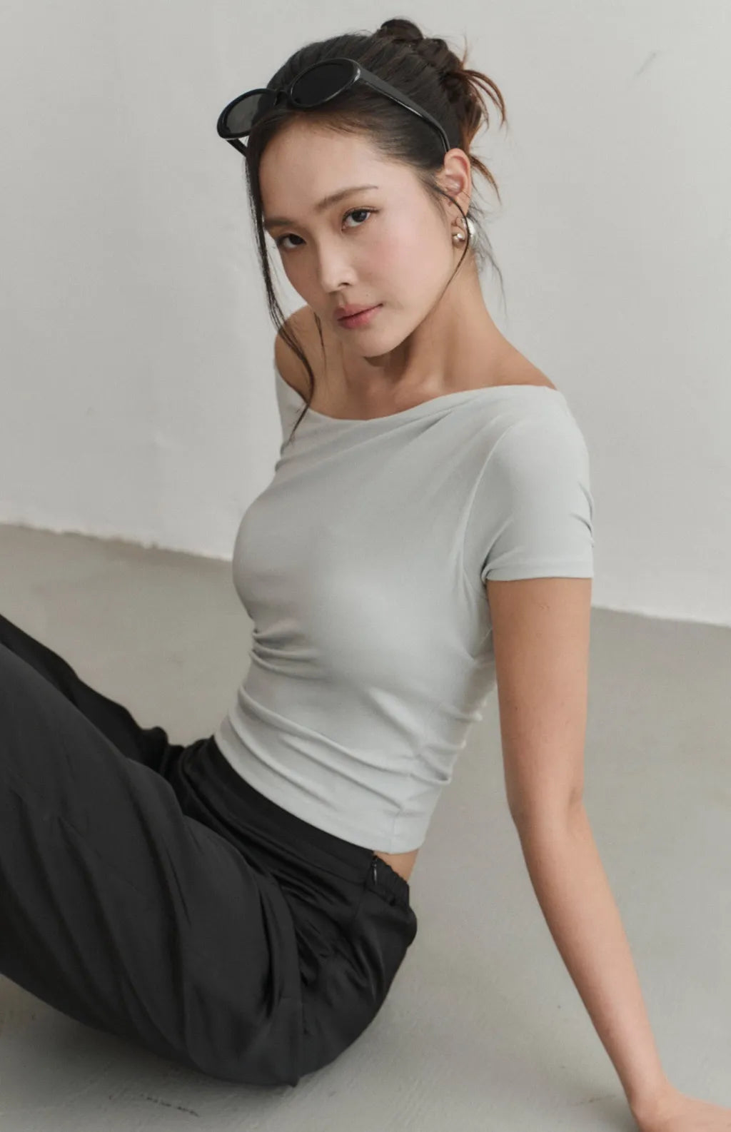 Asymmetric Ruched Short-Sleeve Bra Top<br/>斜領不對稱抓皺短袖Bra Top