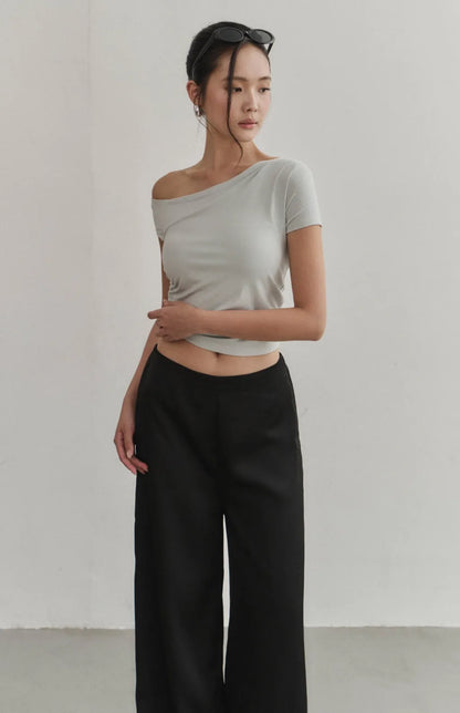 Silky Drapey Wide-Leg Trousers<br/>絲感垂墜寬褲