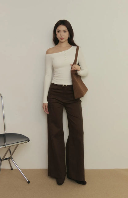 Center Seam Wide Leg Jeans<br/>俐落車線修身牛仔寬褲