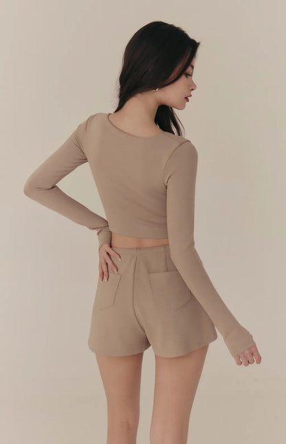 Cloud Drawstring A-Line Shorts<br/>雲感太空棉抽繩A字修身短褲