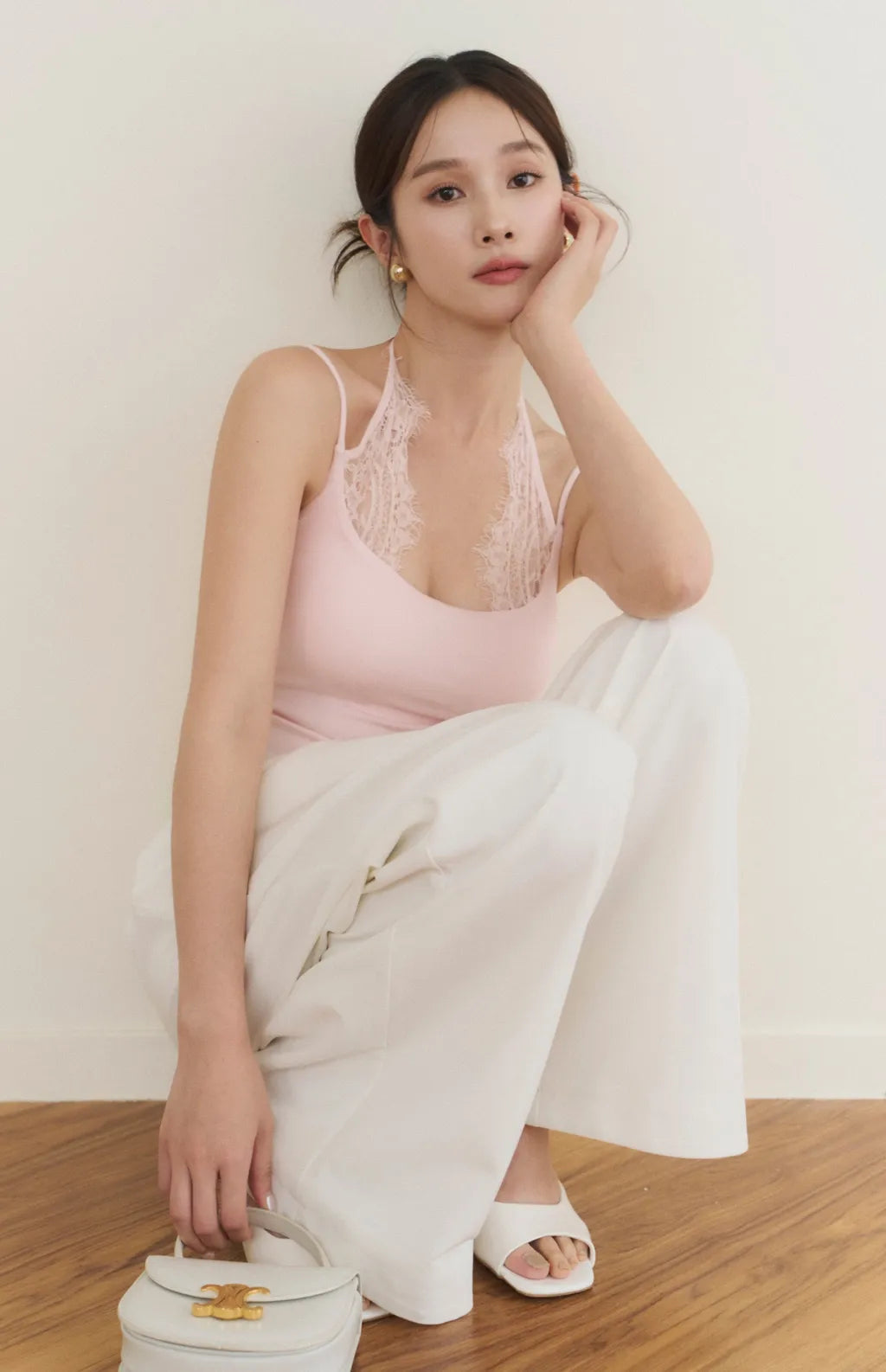 Layered Lace Halter Bra Top<br/>拼接蕾絲綁帶假兩件Bra Top
