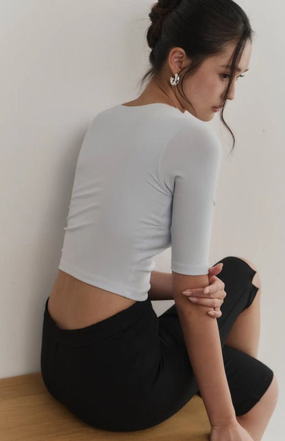 Half-Sleeve V-Neck Bra Top<br/>五分袖美胸V領Bra Top