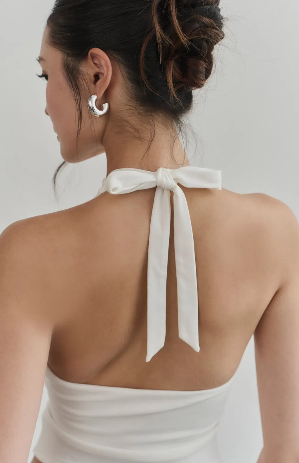 Ruched Plunge Tie-Halter Bra Top<br/>抓皺交叉V領綁帶Bra Top