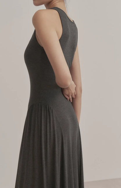 Square-Neck Ruched Maxi Bra Dress<br/>方領削肩抓皺修身Bra Dress